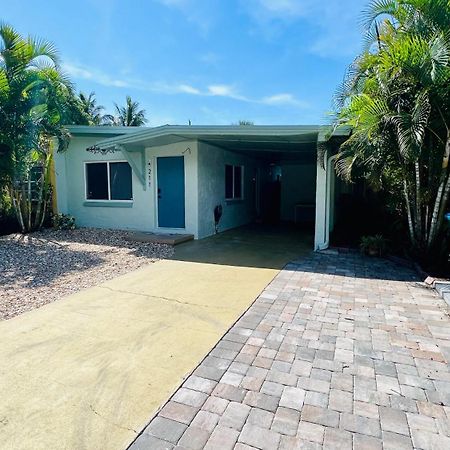 Luxury 2/2 Private Oasis W/Hot Tub Walk To Beach Cape Canaveral Exterior photo