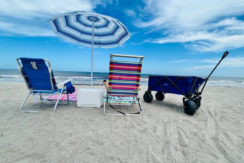 Luxury 2/2 Private Oasis W/Hot Tub Walk To Beach Cape Canaveral Exterior photo